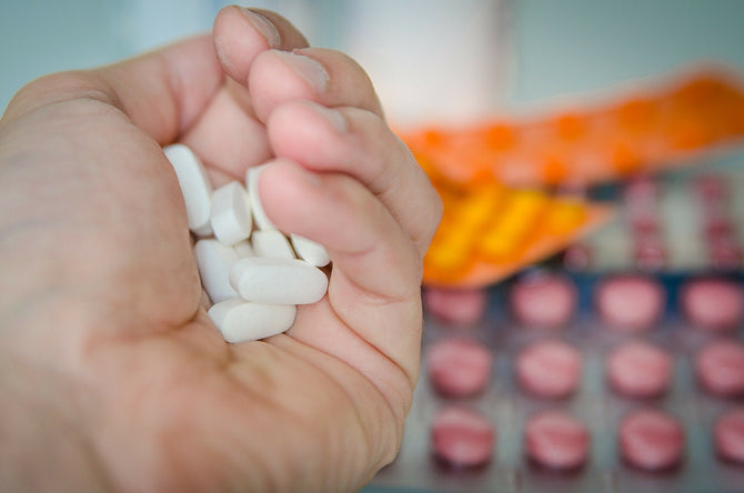 CBD olie combineren met medicijnen, kan dit? - Prohemp.nl